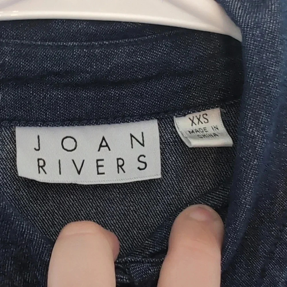 Joan Rivers Regular Vintage Washed Denim Shirt with Pockets - Picture 2 of 8